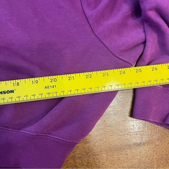 Nike purple magenta cropped sweatshirt women’s medium - Picture 4 of 8